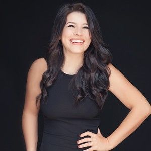 Meet your Posher, Desiree